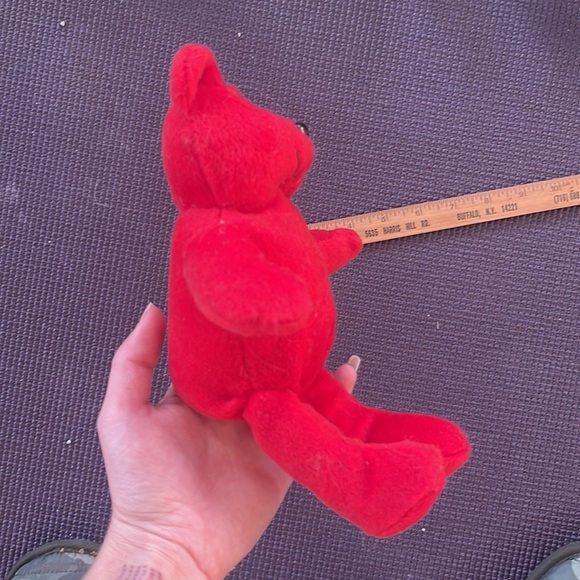 Red bear - Picture 3 of 9